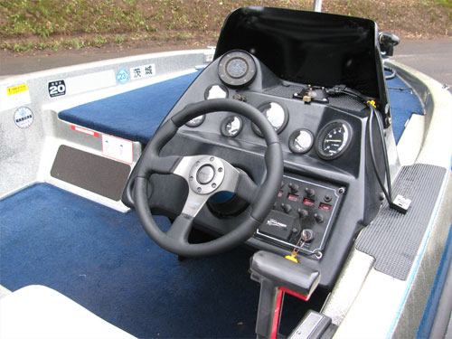 ���Ão�X�{�[�g CHARGER 173V_4