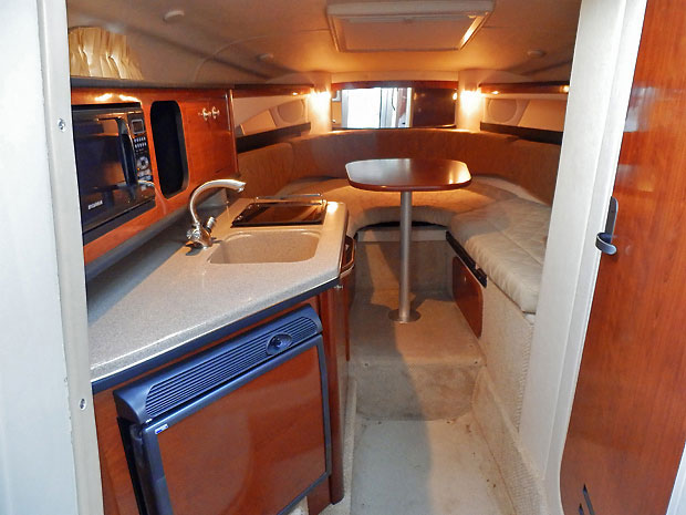 ���Ã{�[�g SEA RAY 260 SUNDANCER_12