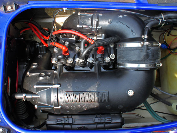 ���ÃW�F�b�g�X�L�[ YAMAHA MJ-GP800_2